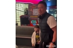 曝光茅台随便喝小11岁模特老婆好抢镜！P